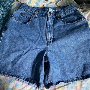 Vintage Liz Claiborne high waisted mom jean shorts
